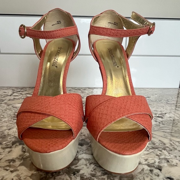 Shoedazzel heels - Picture 3 of 3